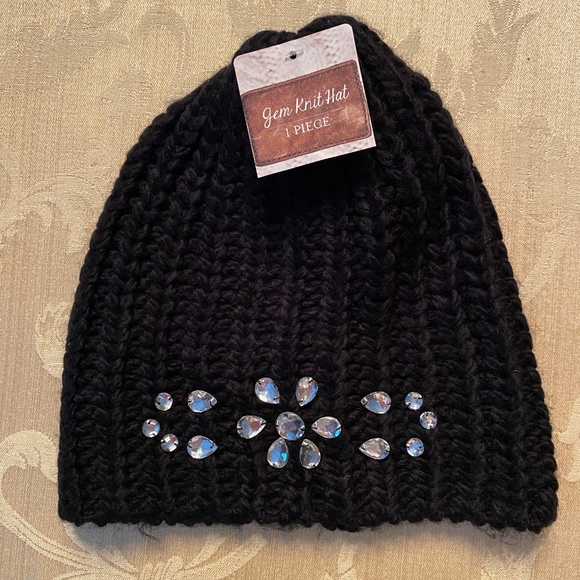 Knit hat with Gems - NEW!! - Picture 3 of 3